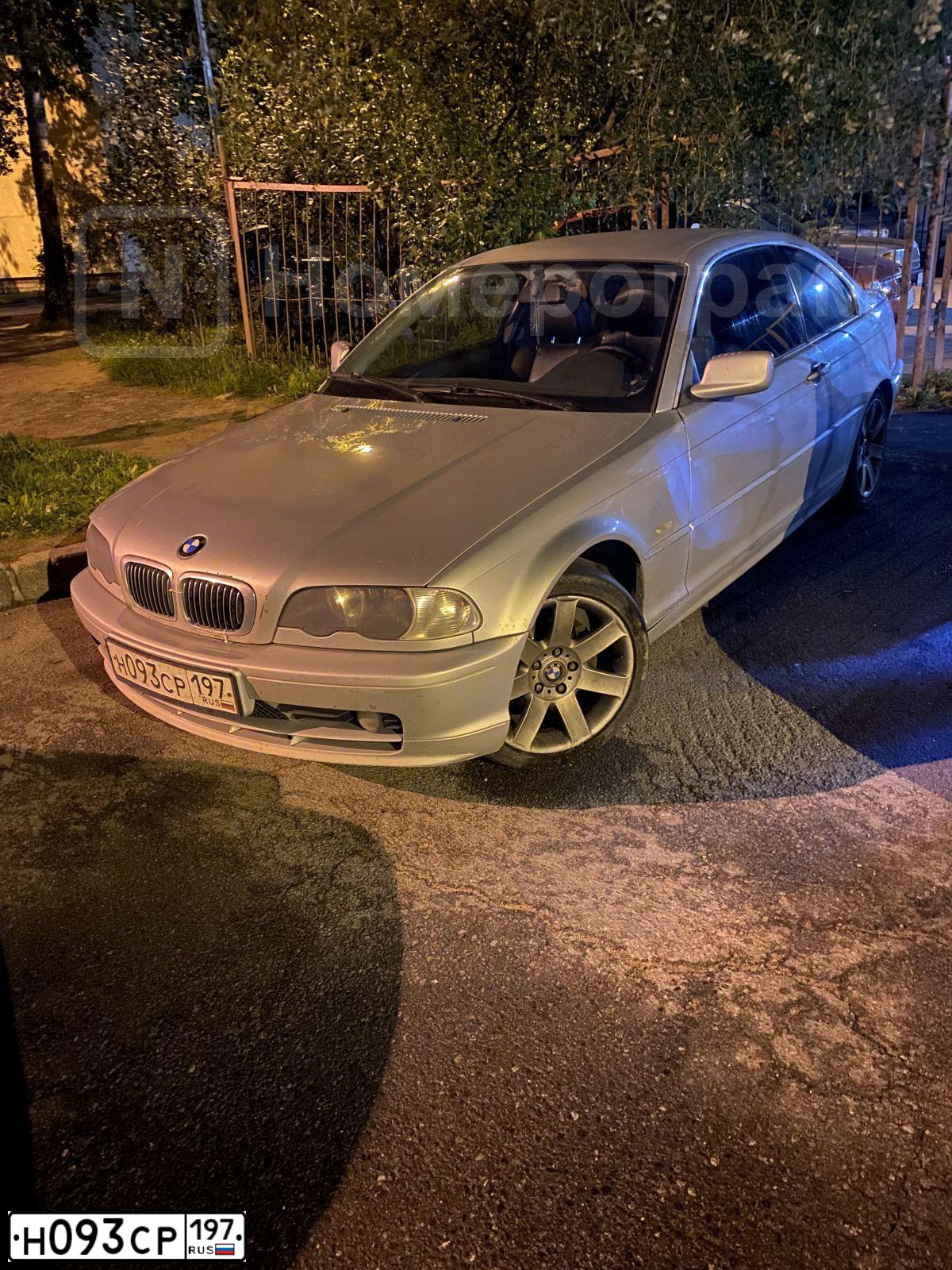 Фото автомобиля BMW 320, 2002 — госномер М661ТК67. Цвет: СЕРЫЙ МЕТАЛЛИК