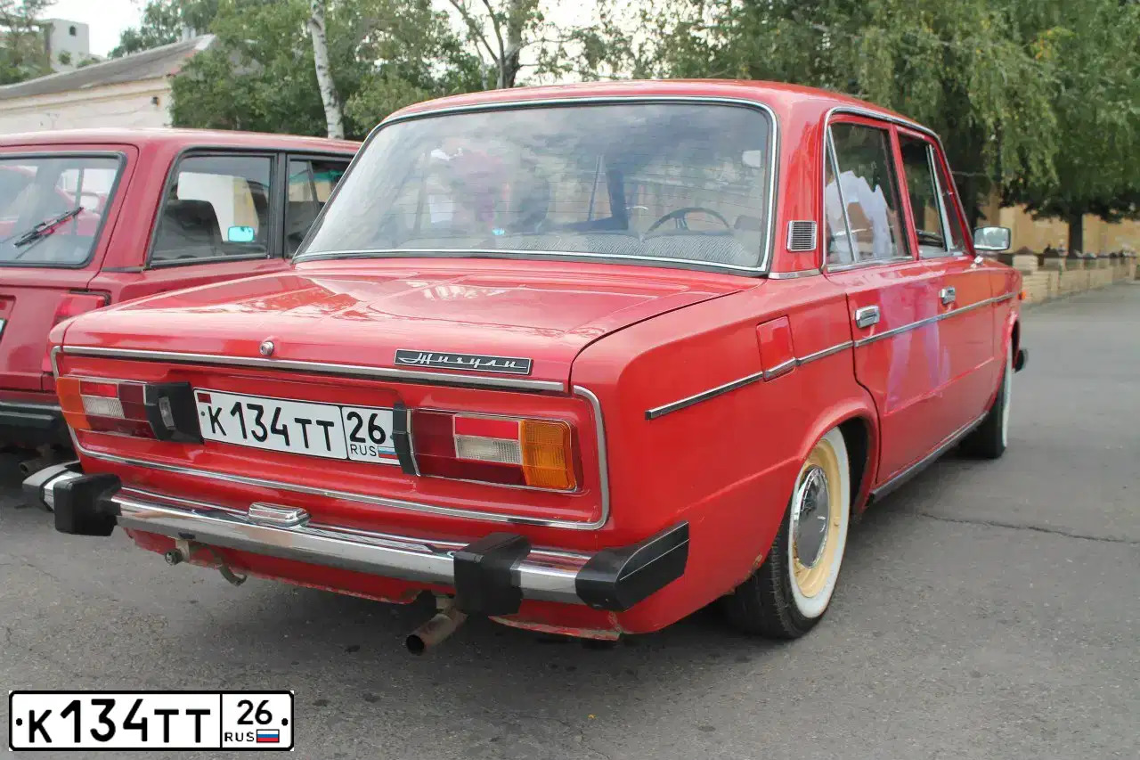 Фото автомобиля LADA 2106, 1995 — госномер К077АР26. Цвет: КРАСНЫЙ