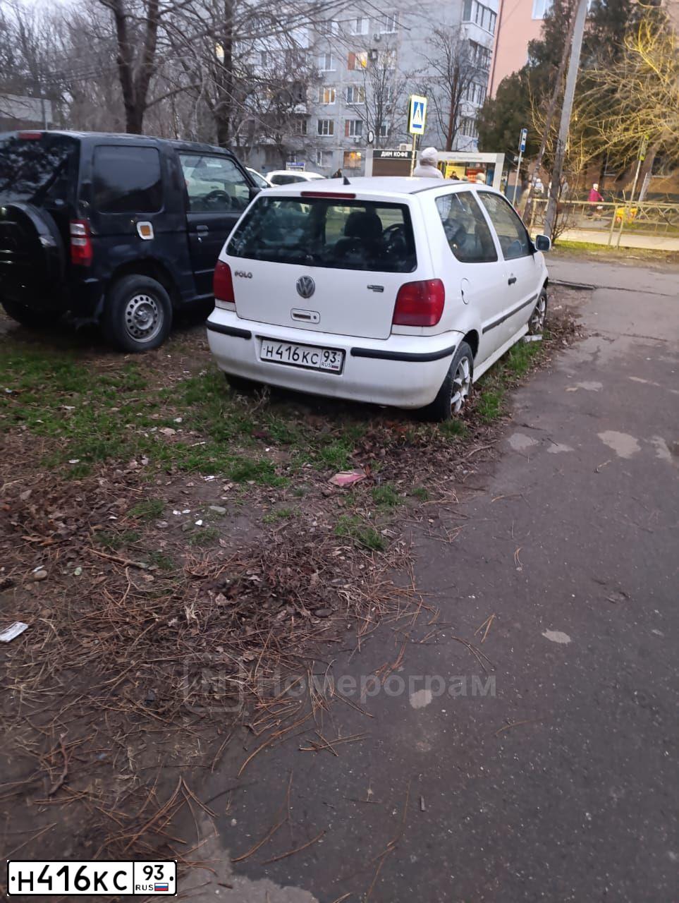Фото автомобиля VOLKSWAGEN POLO, 2000 — госномер Н416КС93. Цвет: БЕЛЫЙ