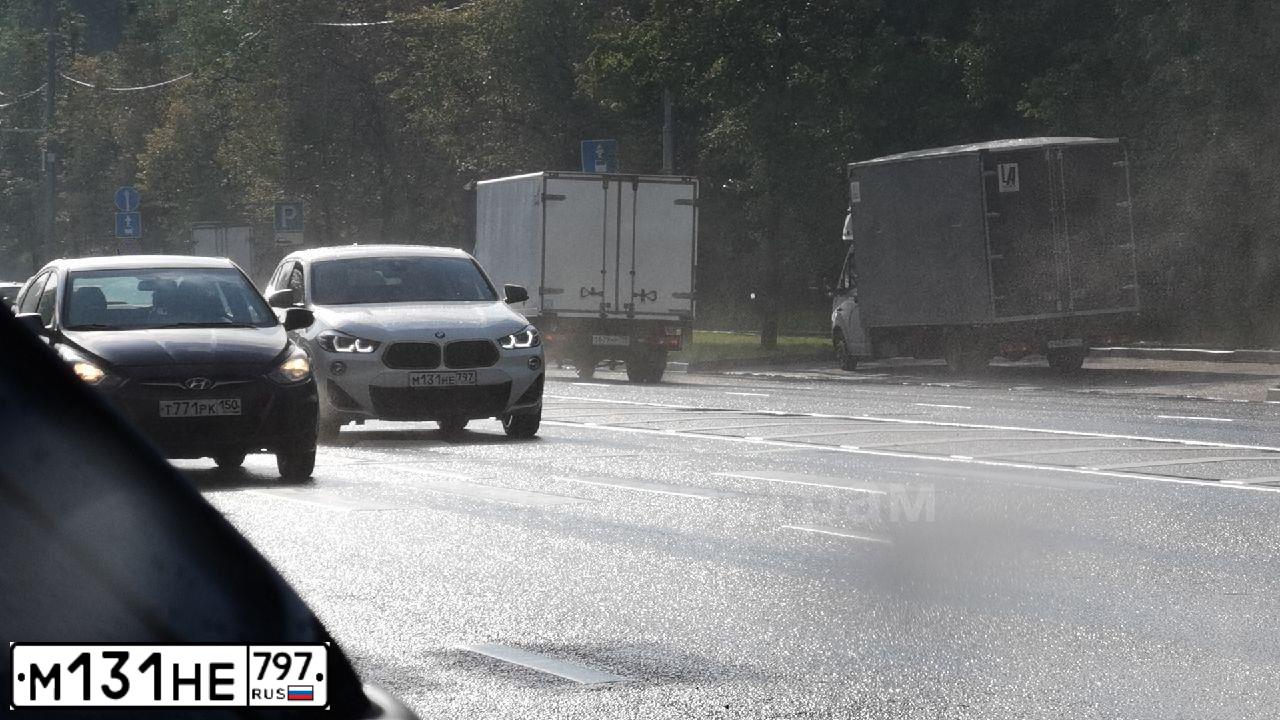 Фото автомобиля BMW X2, 2020 — госномер М131НЕ797. Цвет: Белый