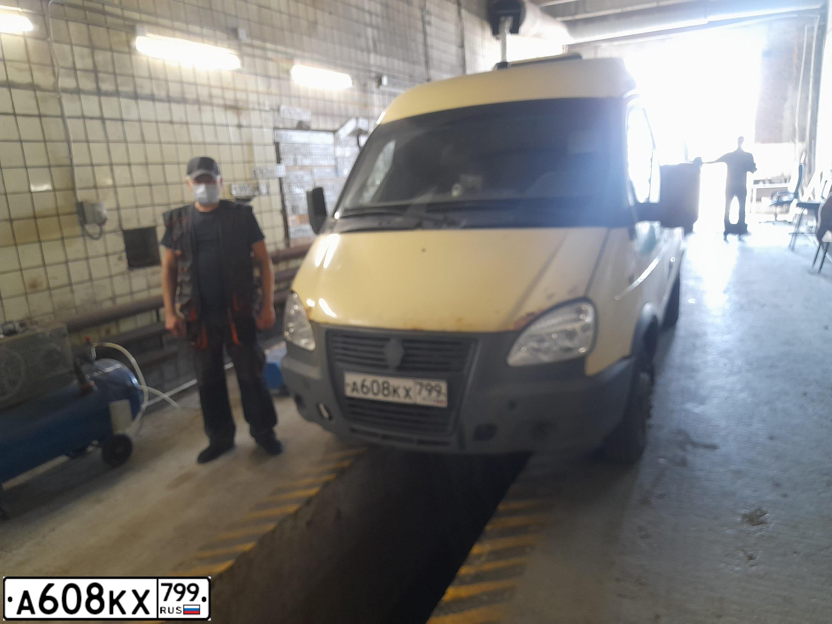 Фото автомобиля GAZ 2705 EL, 2018 — госномер А608КХ799. Цвет: БЕЖЕВЫЙ