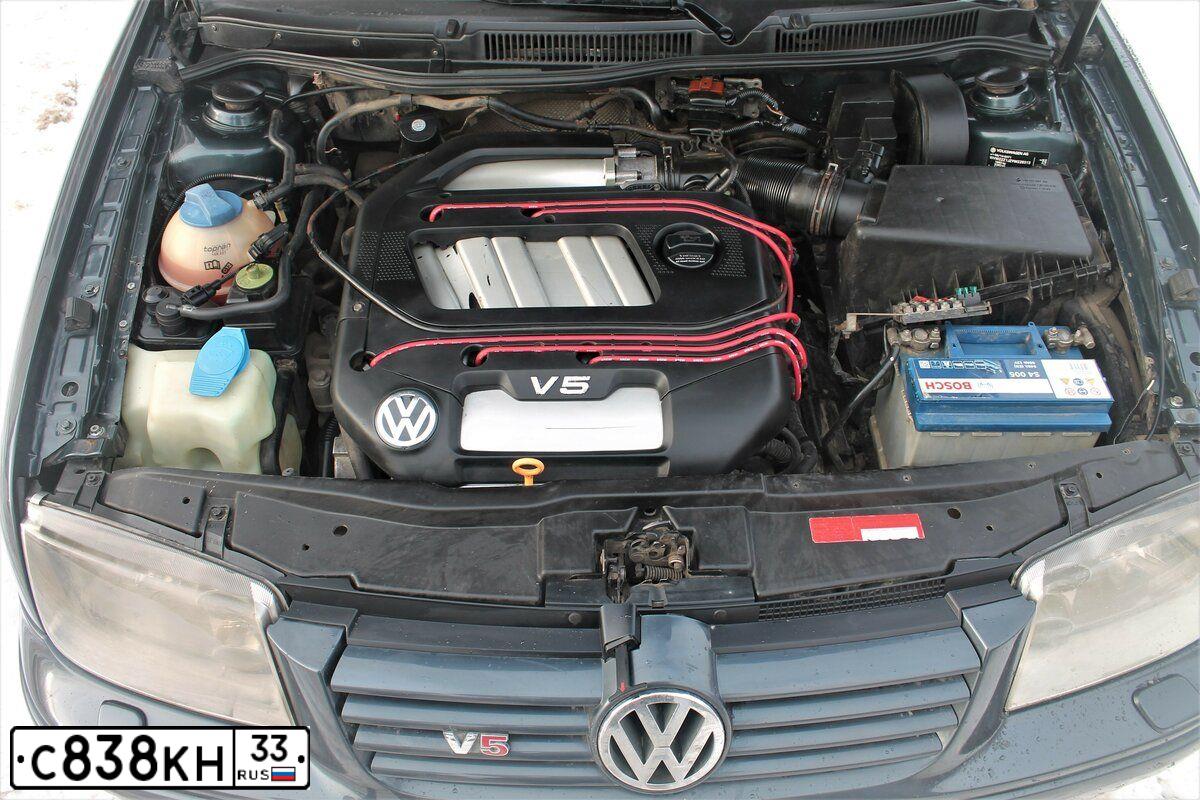 Фото автомобиля VOLKSWAGEN BORA, 1999 — госномер А501СВ790. Цвет: СЕРЫЙ