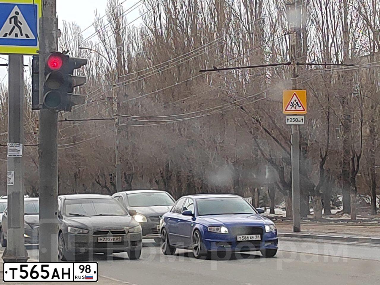 Фото автомобиля SUZUKI SX 4, 2008 — госномер Р846ОВ178. Цвет: СИНИЙ