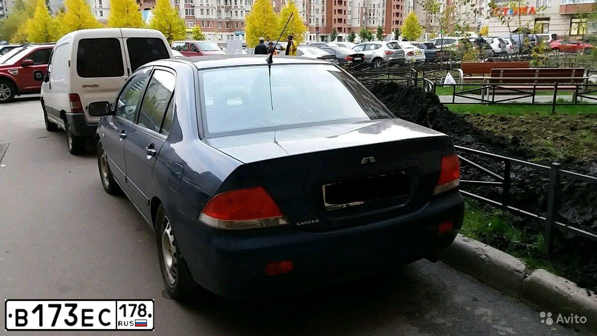 Фото автомобиля CITROEN BERLINGO, 2010 — госномер В173ЕС178. Цвет: БЕЛЫЙ