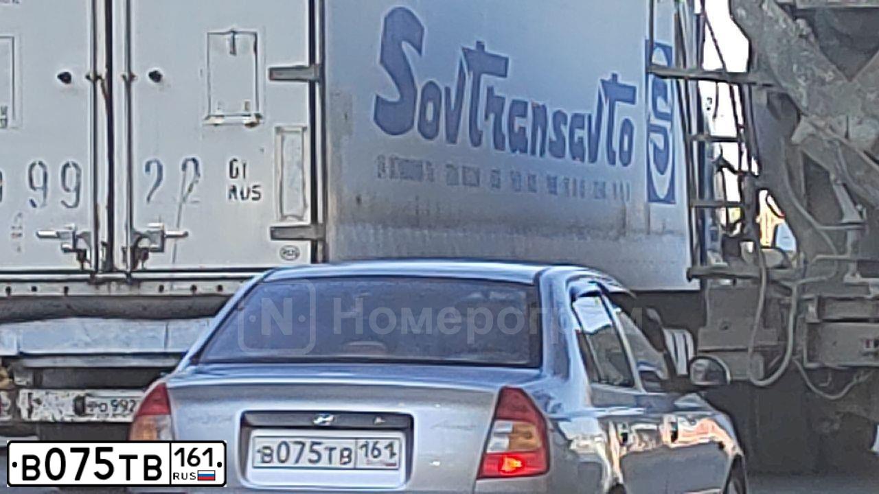 Фото автомобиля TAGAZ ACCENT, 2008 — госномер Е221ММ761. Цвет: Серебристый