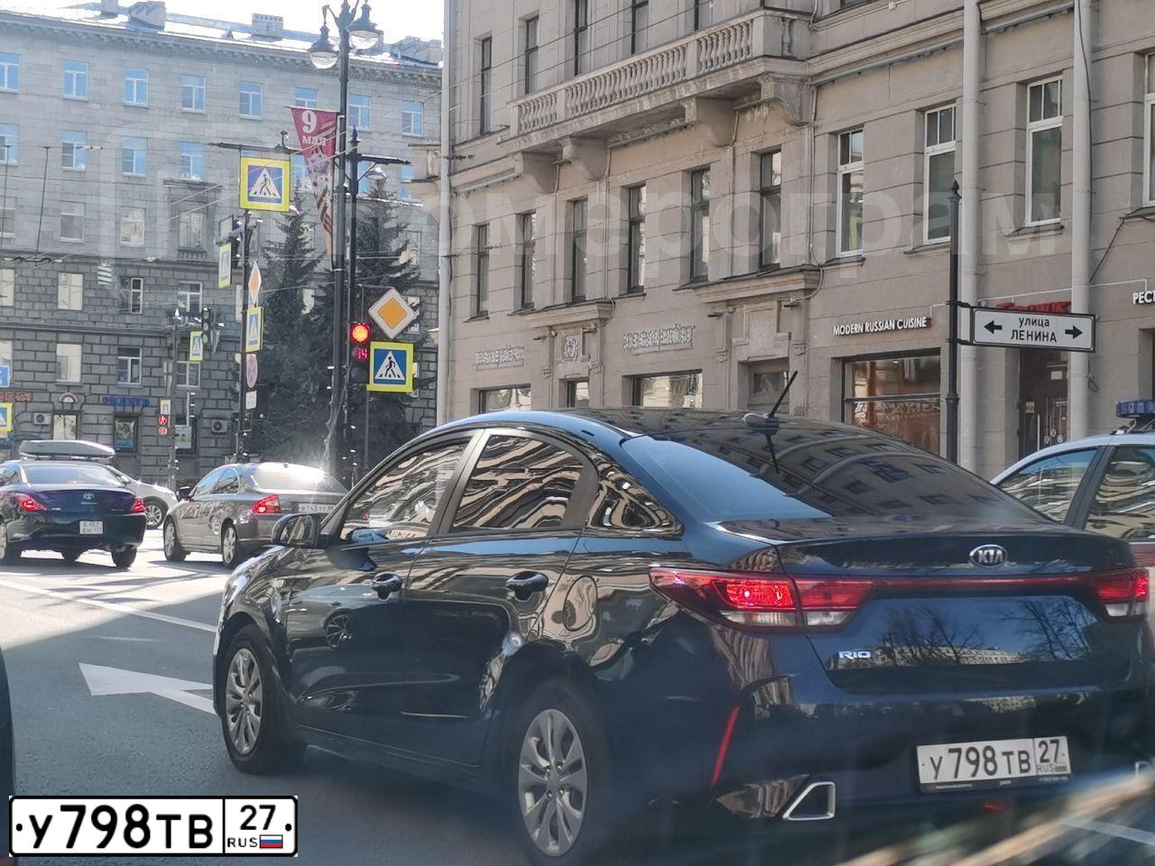 Фото автомобиля KIA RIO, 2021 — госномер С721КУ27. Цвет: ЧЕРНЫЙ