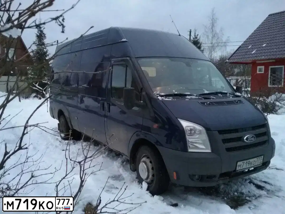 Фото автомобиля FORD TRANSIT, 2011 — госномер М719КО777. Цвет: СИНИЙ ТЕМНЫЙ