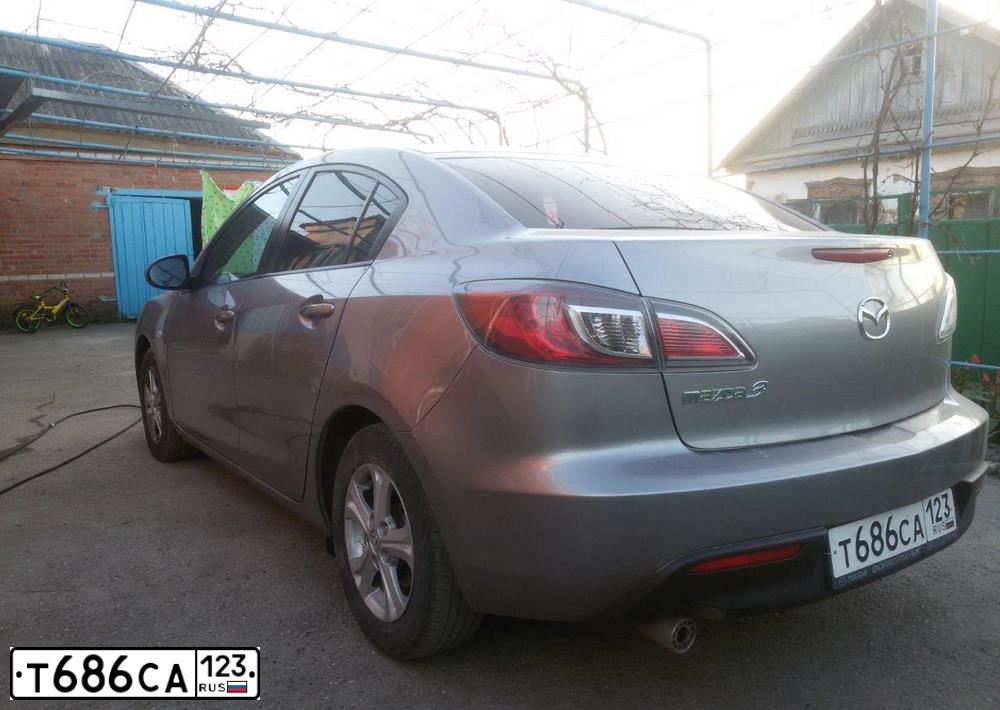 Фото автомобиля MAZDA 3, 2011 — госномер Т686СА123. Цвет: СЕРЕБРИСТЫЙ