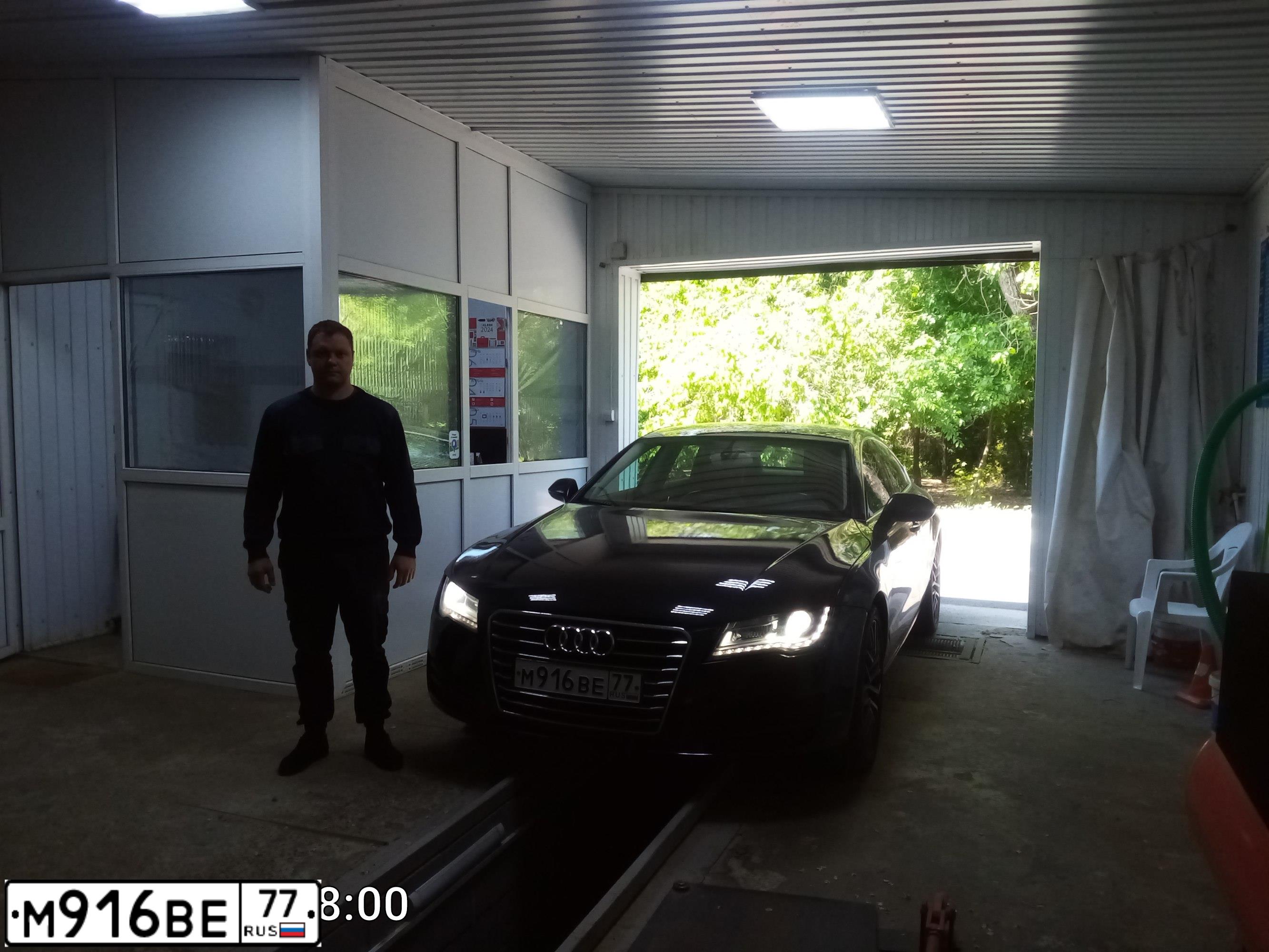 Фото автомобиля AUDI A7, 2013 — госномер М143ТХ193. Цвет: ЧЕРНЫЙ