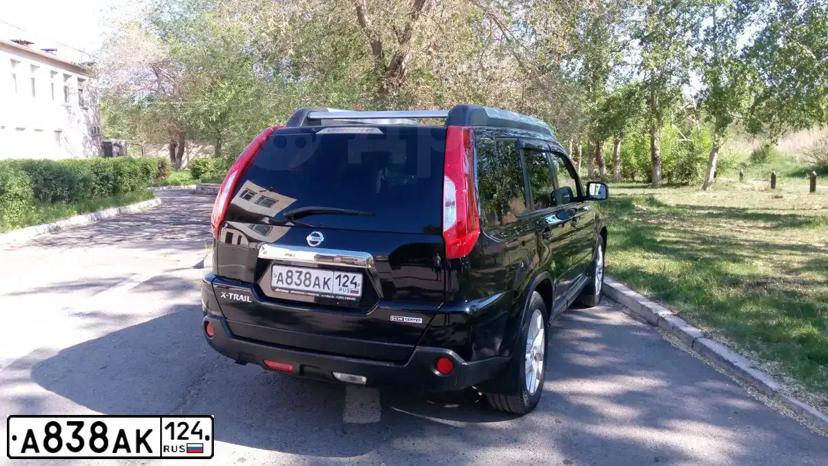 Фото автомобиля NISSAN X-TRAIL, 2013 — госномер Т979АС196