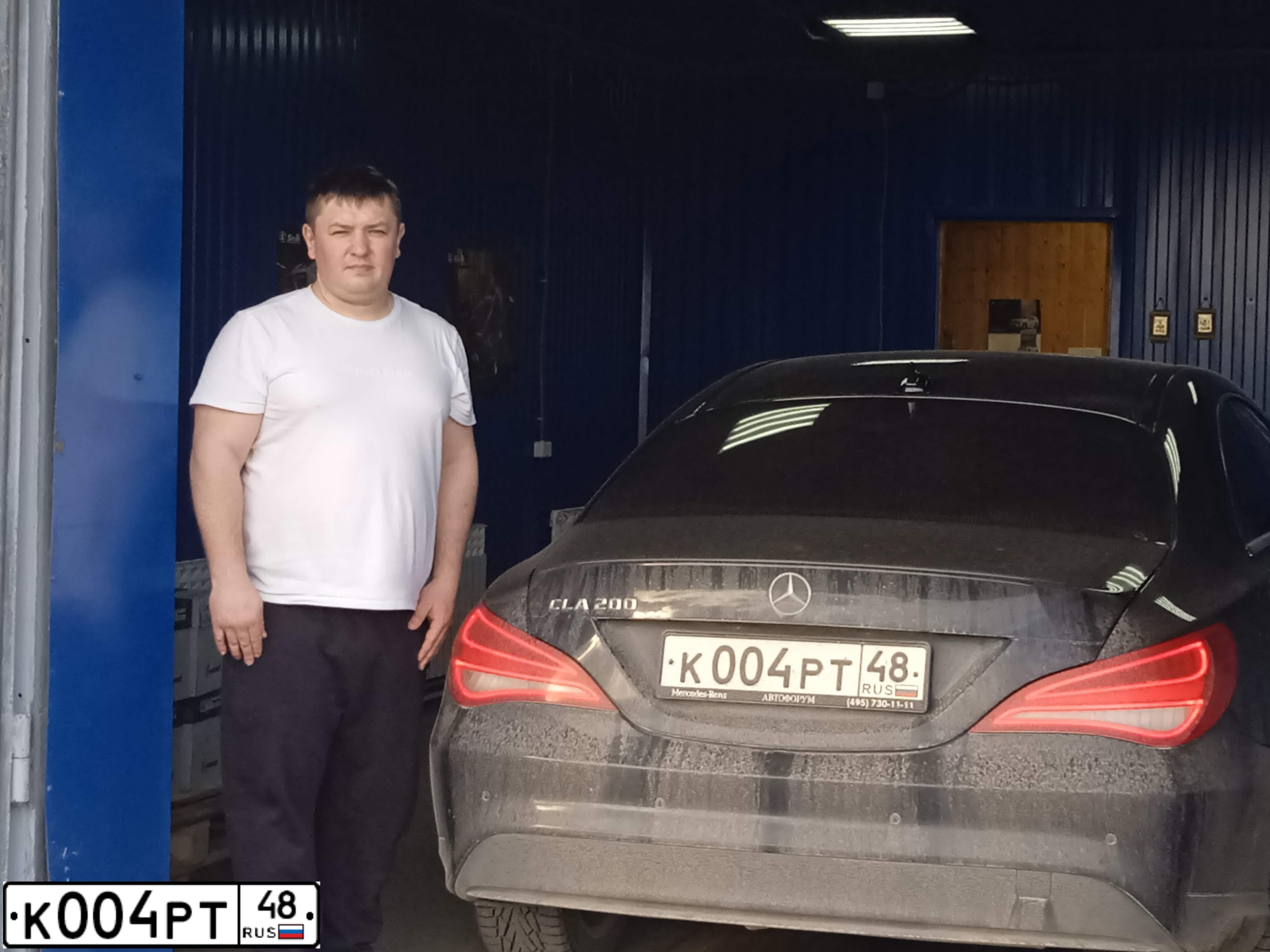 Фото автомобиля NISSAN QASHQAI, 2012 — госномер К004РТ48. Цвет: ЧЕРНЫЙ