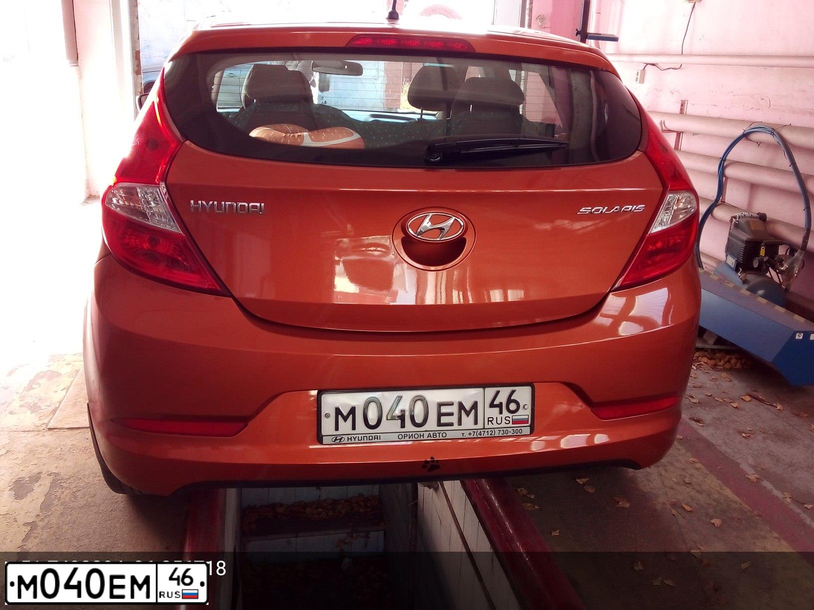 Фото автомобиля LADA 1119 KALINA, 2010 — госномер Т812РХ31. Цвет: Сине-Черный