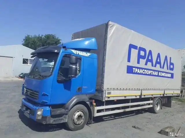 Фото автомобиля VOLVO SERIE FL /4X2/, 2008 — госномер Н381ВС761. Цвет: синий