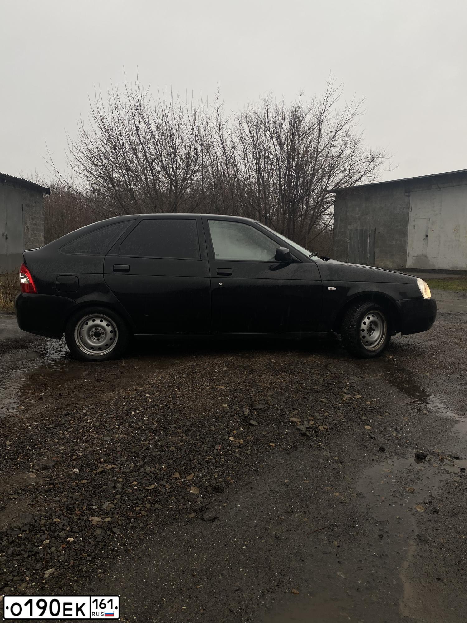 Фото автомобиля LADA 2172 PRIORA, 2009 — госномер О190ЕК161. Цвет: Темно-зеленый