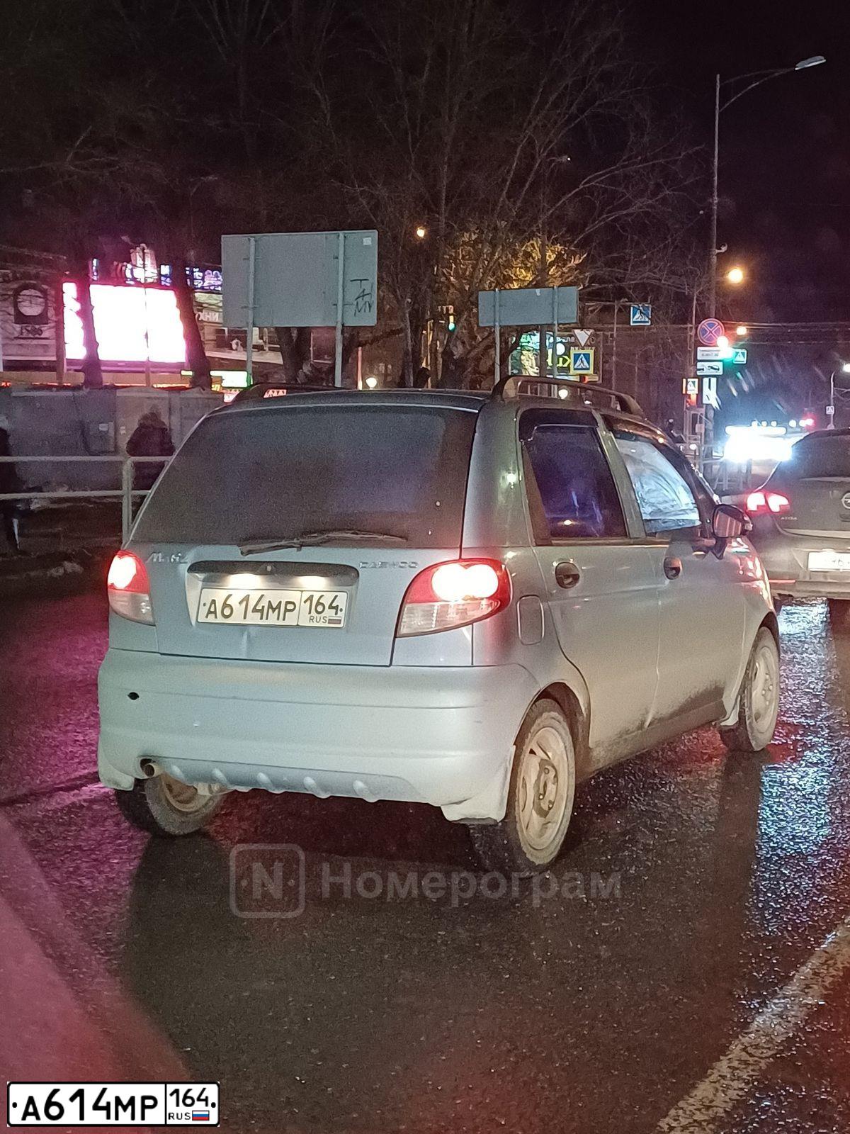 Фото автомобиля DAEWOO MATIZ, 2012 — госномер А614МР164. Цвет: СЕРО-ПЕРЛАМУТРОВЫЙ