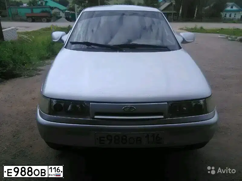 Фото автомобиля LADA 2110, 2003 — госномер Е988ОВ116. Цвет: ЧЕРНЫЙ