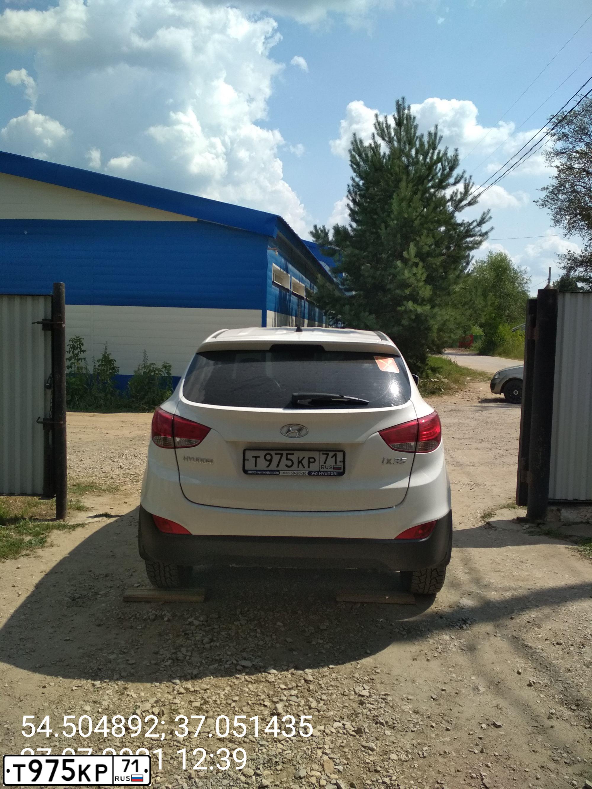 Фото автомобиля HYUNDAI IX35, 2012 — госномер Т975КР71. Цвет: БЕЛЫЙ