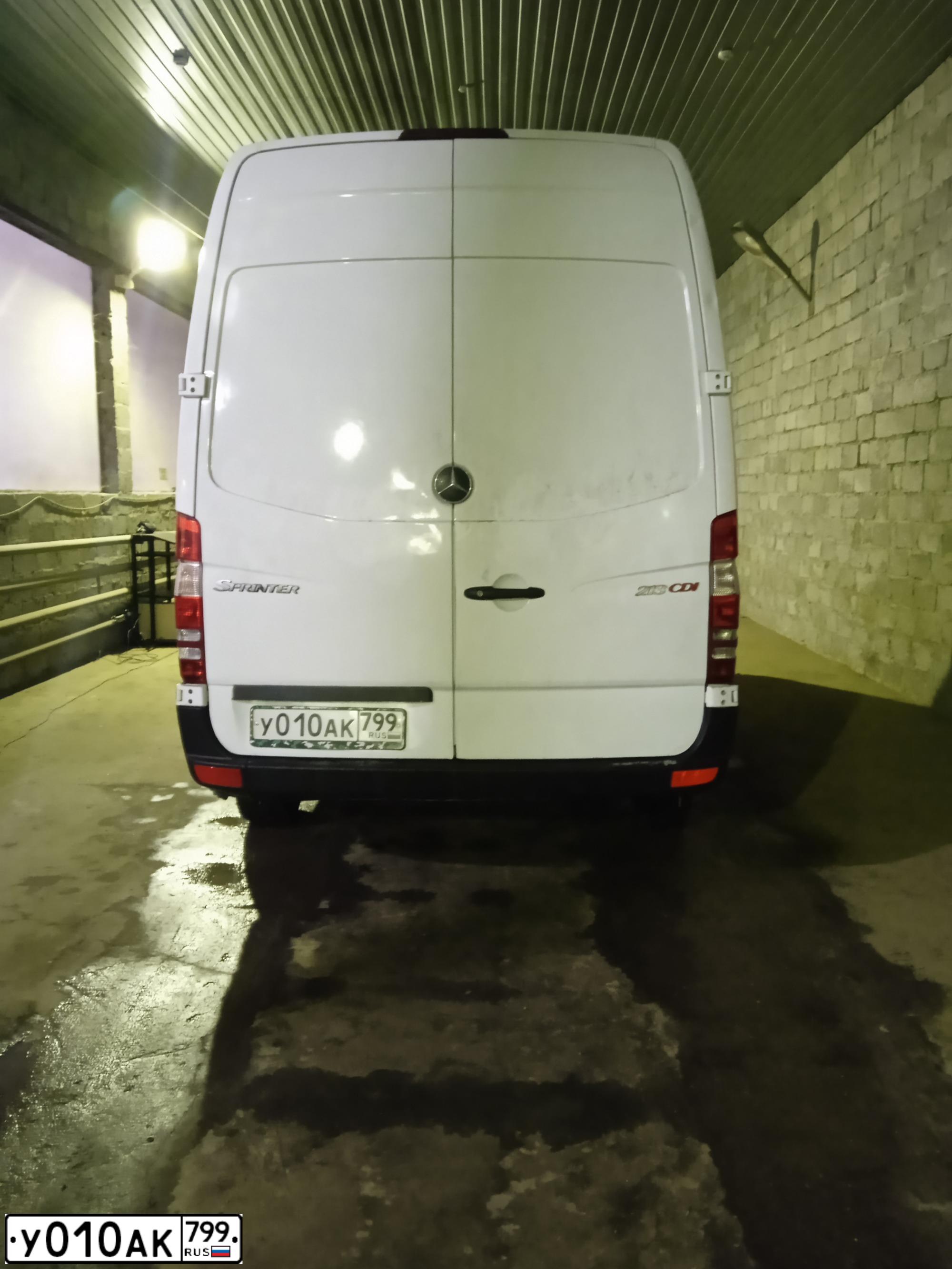 Фото автомобиля MERCEDES SPRINTER, 2009 — госномер Х907СО790. Цвет: Белый