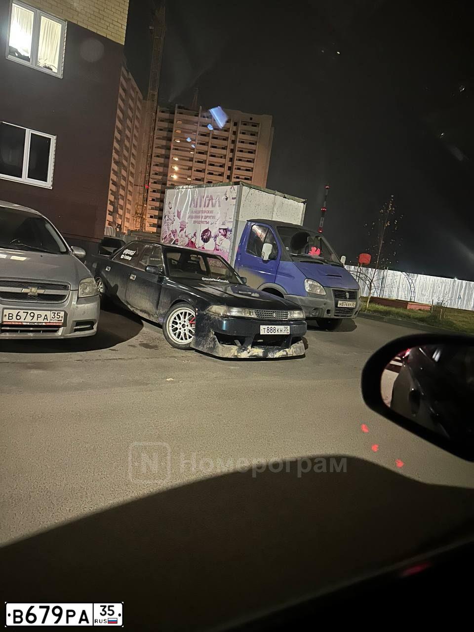 Фото автомобиля CHEVROLET AVEO, 2008 — госномер В679РА35. Цвет: Серебристый