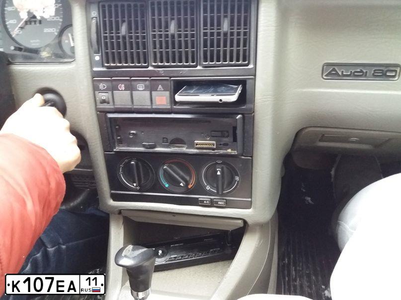 Фото автомобиля UAZ 3151, 2002 — госномер Р289ХС11. Цвет: ЧЕРНЫЙ