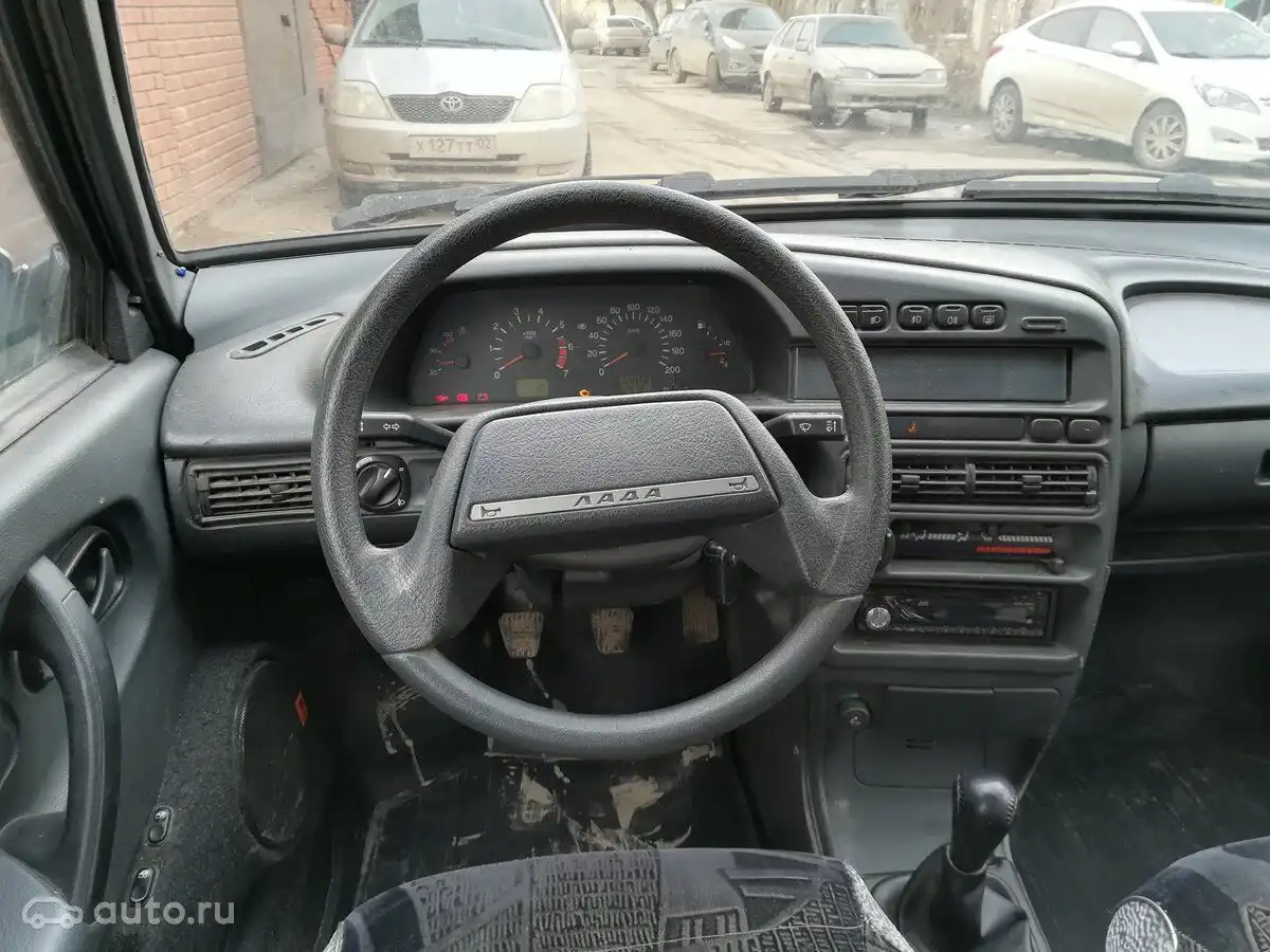 Фото автомобиля TOYOTA COROLLA, 2003 — госномер О439ЕС774. Цвет: СЕРЫЙ