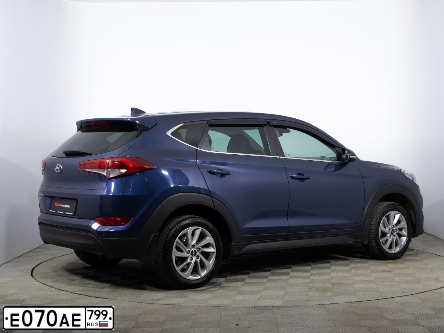 Фото автомобиля KIA RIO, 2017 — госномер К513АС702. Цвет: Оранжевый