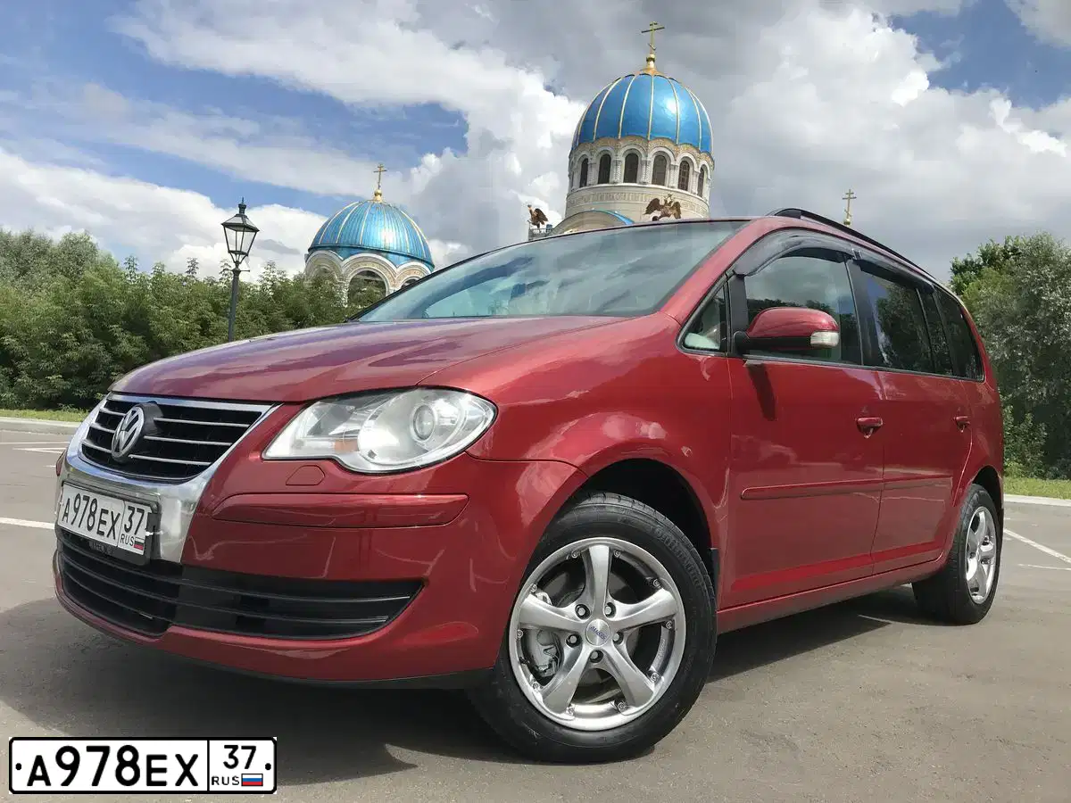 Фото автомобиля VOLKSWAGEN TOURAN, 2007 — госномер М631КО977