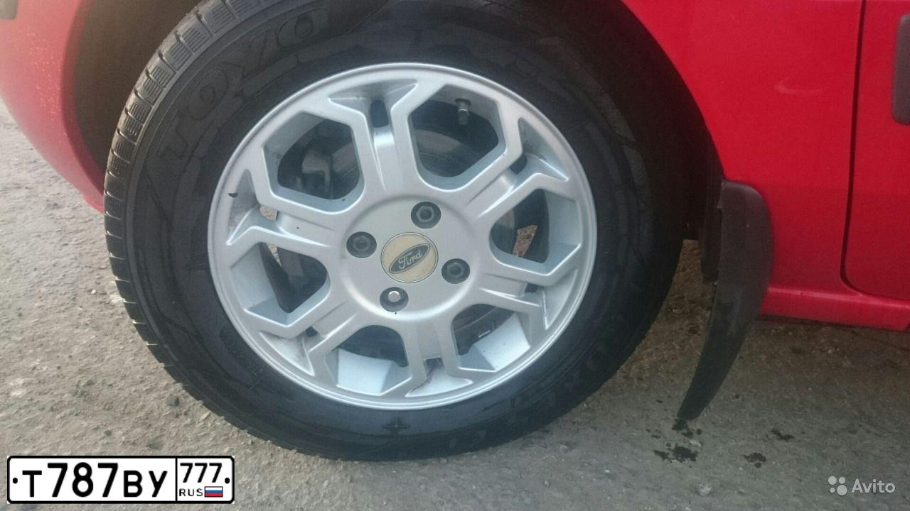 Фото автомобиля FORD FUSION, 2006 — госномер С154КС177. Цвет: Красный