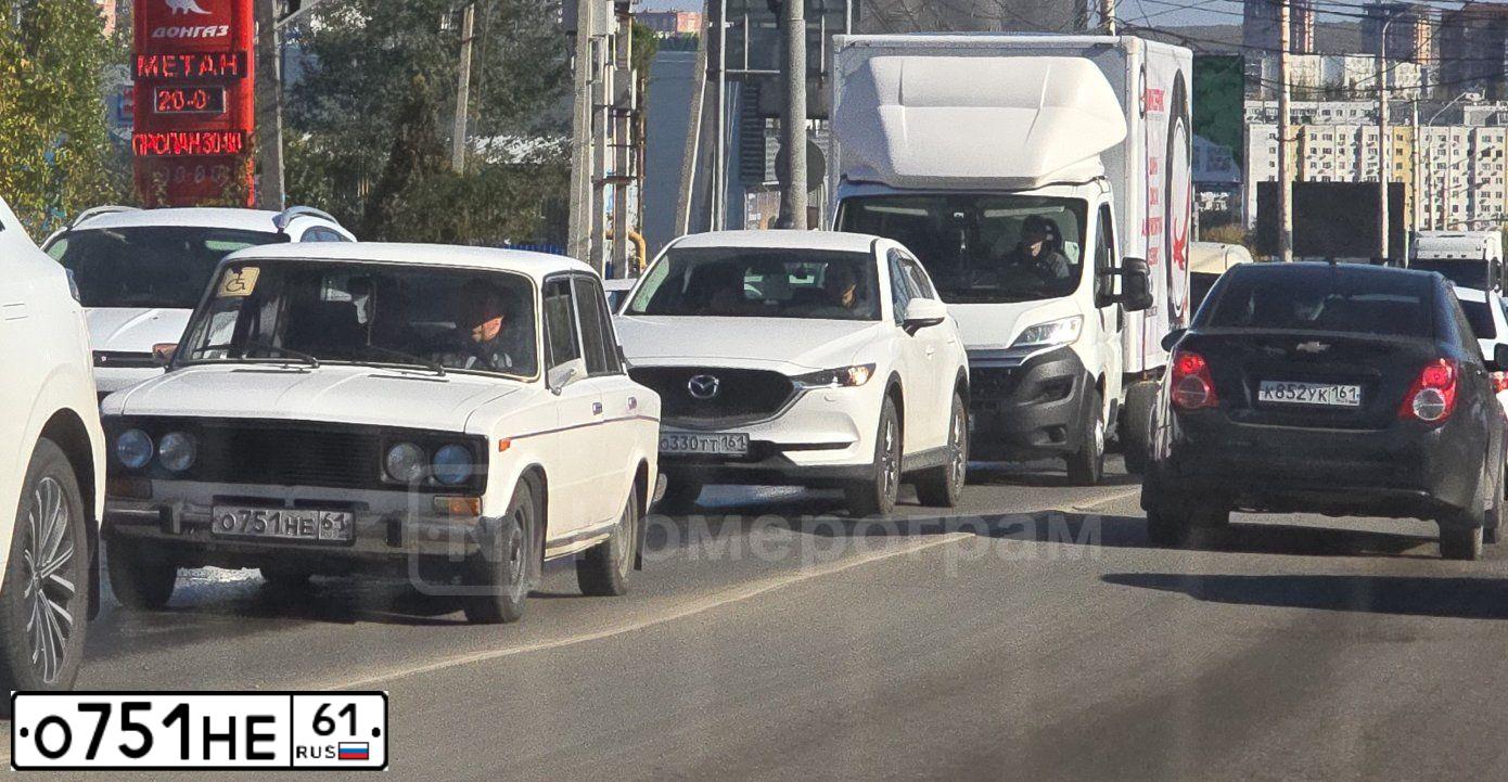 Фото автомобиля LADA 2106, 1998 — госномер О751НЕ161. Цвет: БЕЛЫЙ
