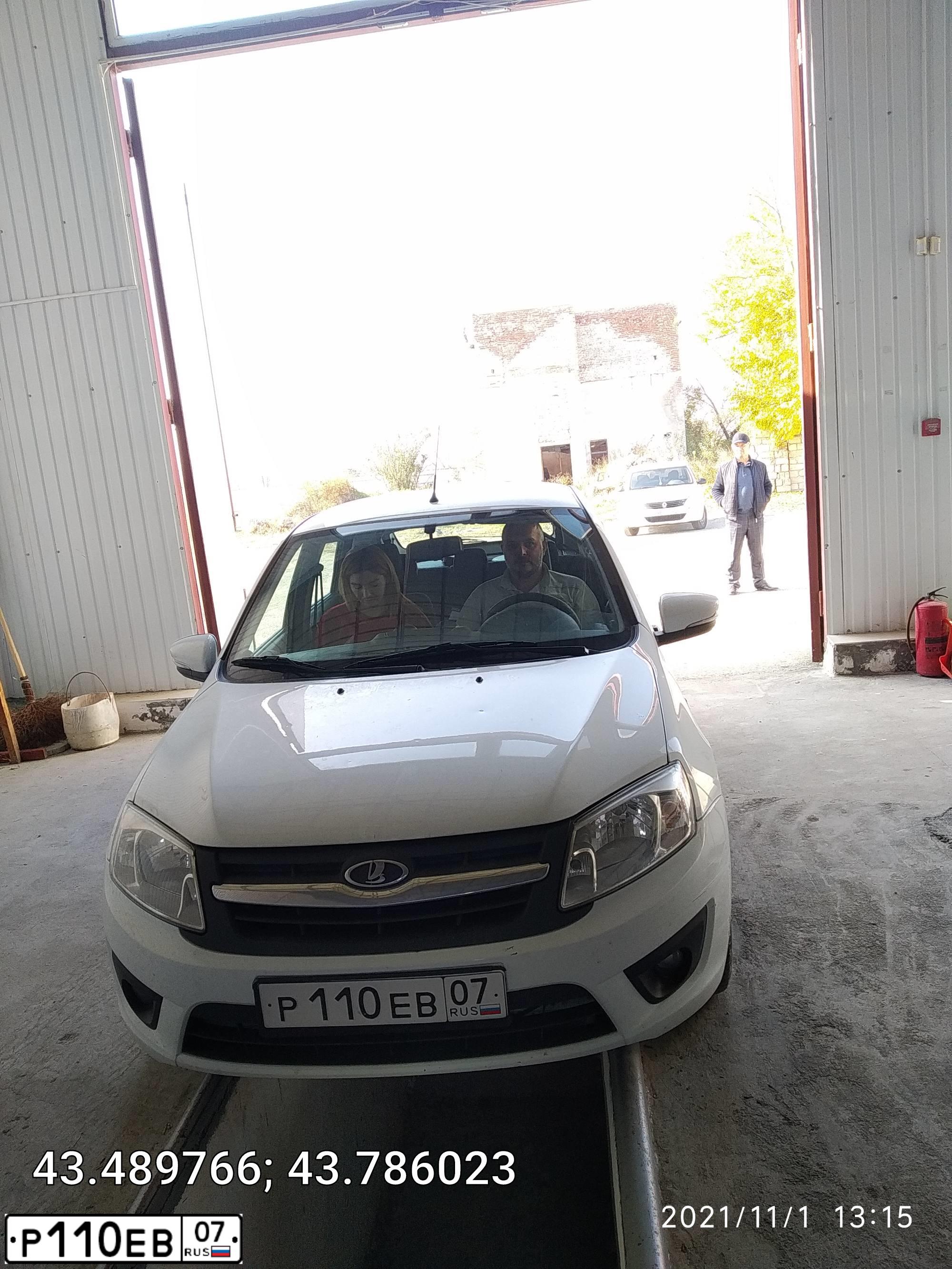 Фото автомобиля LADA 2191 GRANTA, 2014 — госномер Р110ЕВ07. Цвет: Белый