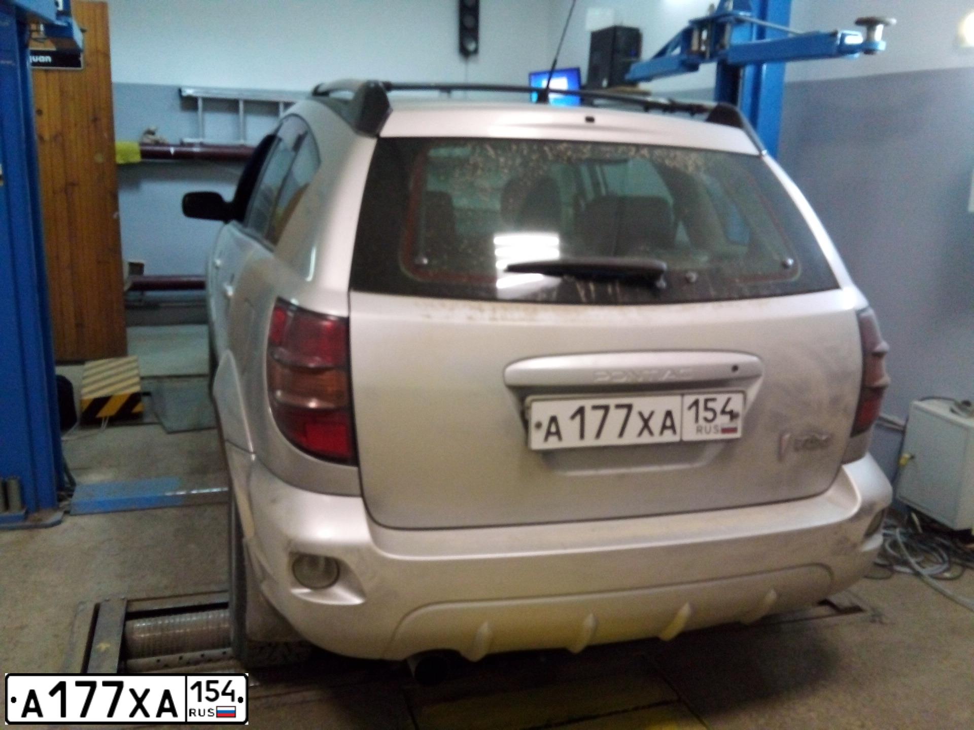 Фото автомобиля PONTIAC VIBE, 2003 — госномер А177ХА154. Цвет: Серебристый