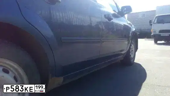 Фото автомобиля HYUNDAI MIGHTY, 2008 — госномер Р583КЕ199. Цвет: БЕЛЫЙ