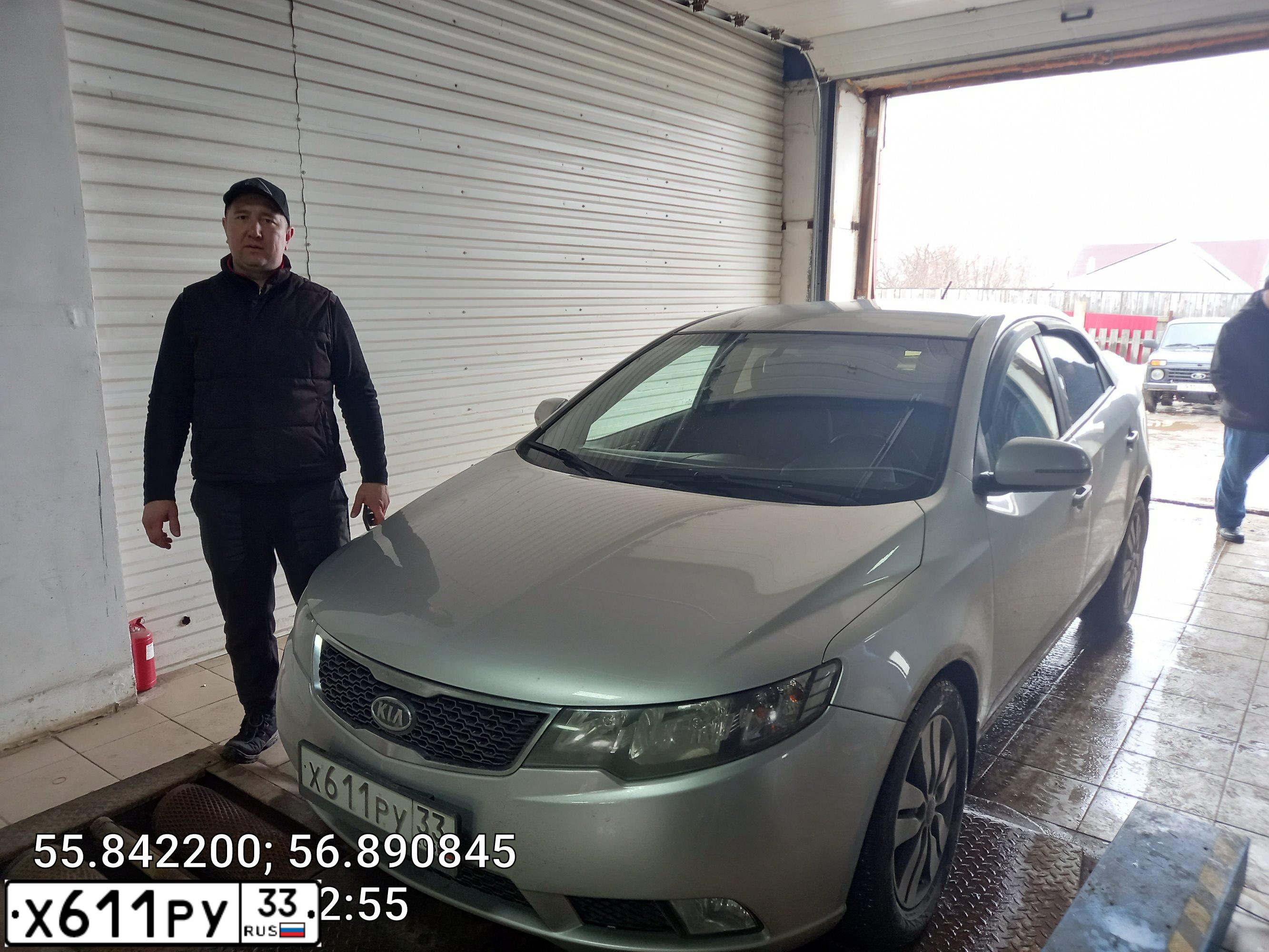 Фото автомобиля KIA CERATO, 2012 — госномер К294НХ702. Цвет: Серебристый