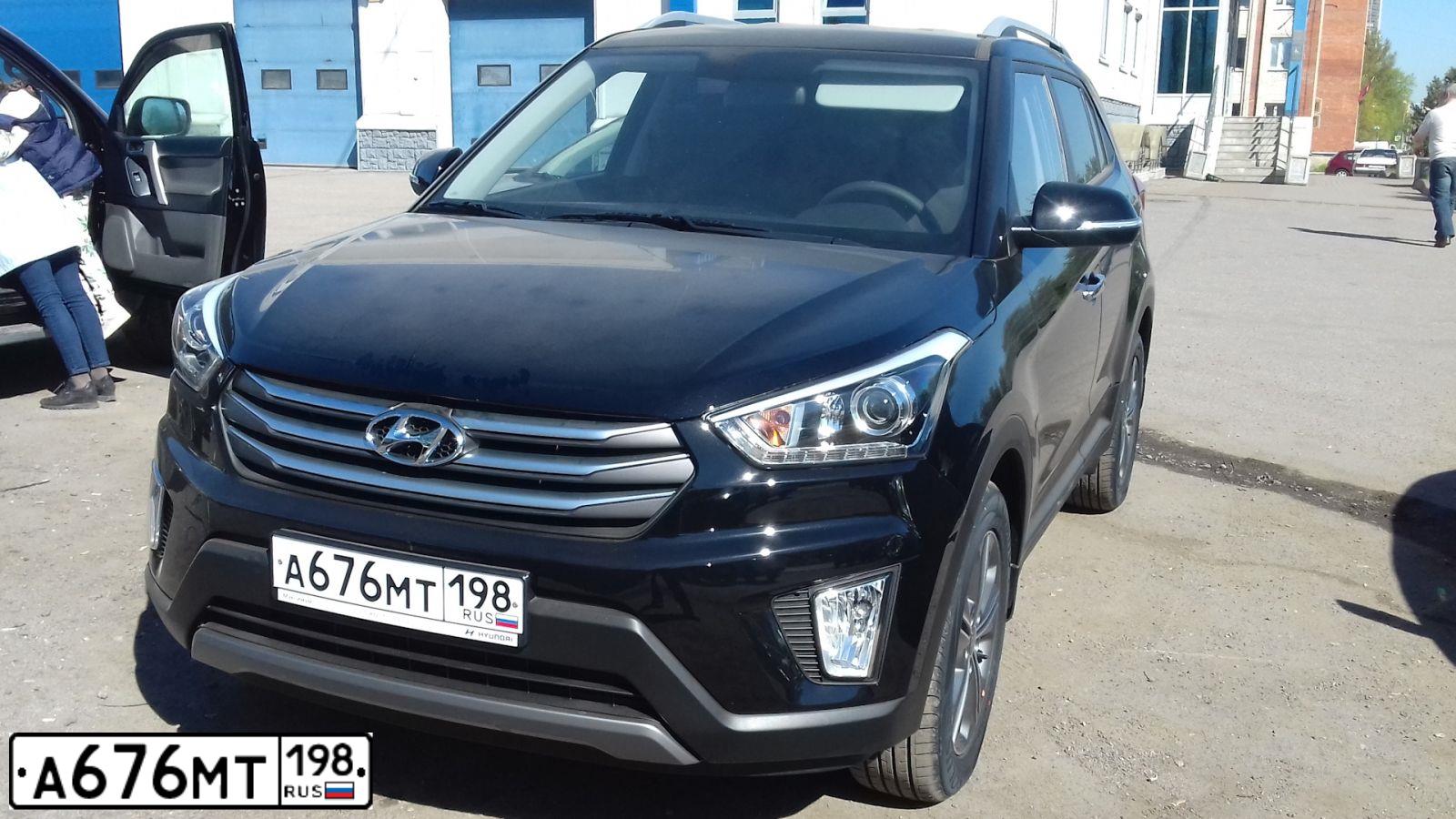 Фото автомобиля HYUNDAI CRETA, 2018 — госномер Е949ВУ147. Цвет: ЧЕРНЫЙ