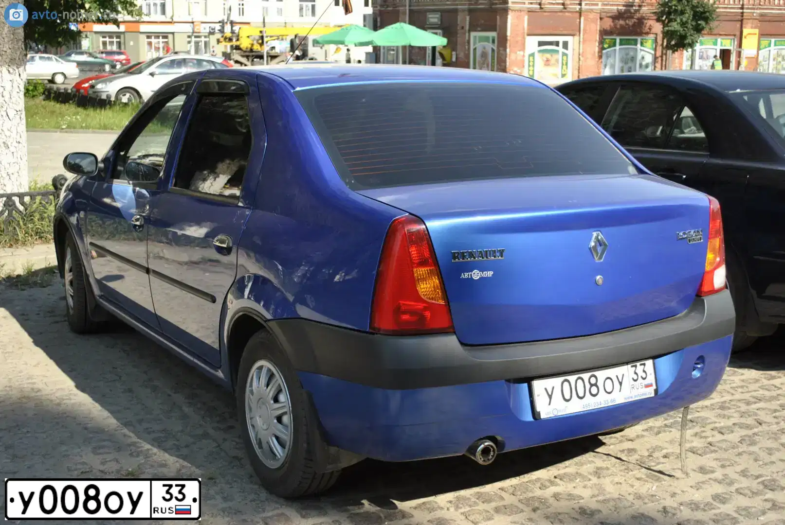 Фото автомобиля RENAULT LOGAN, 2006 — госномер У008ОУ33. Цвет: СИНИЙ МЕТАЛЛИК