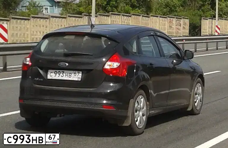 Фото автомобиля FORD FOCUS, 2012 — госномер С993НВ67. Цвет: ЧЕРНЫЙ