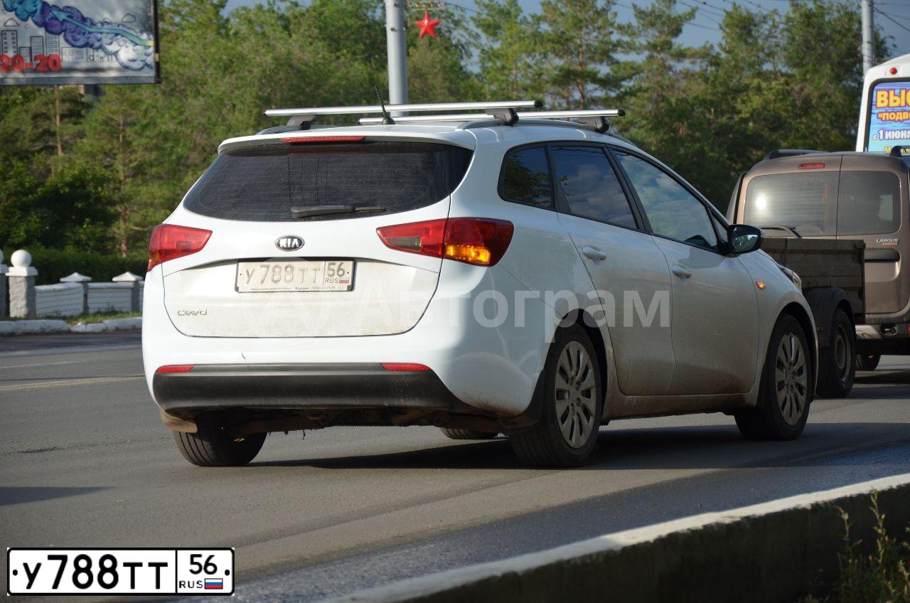 Фото автомобиля KIA CEE'D, 2014 — госномер У788ТТ56. Цвет: БЕЛЫЙ