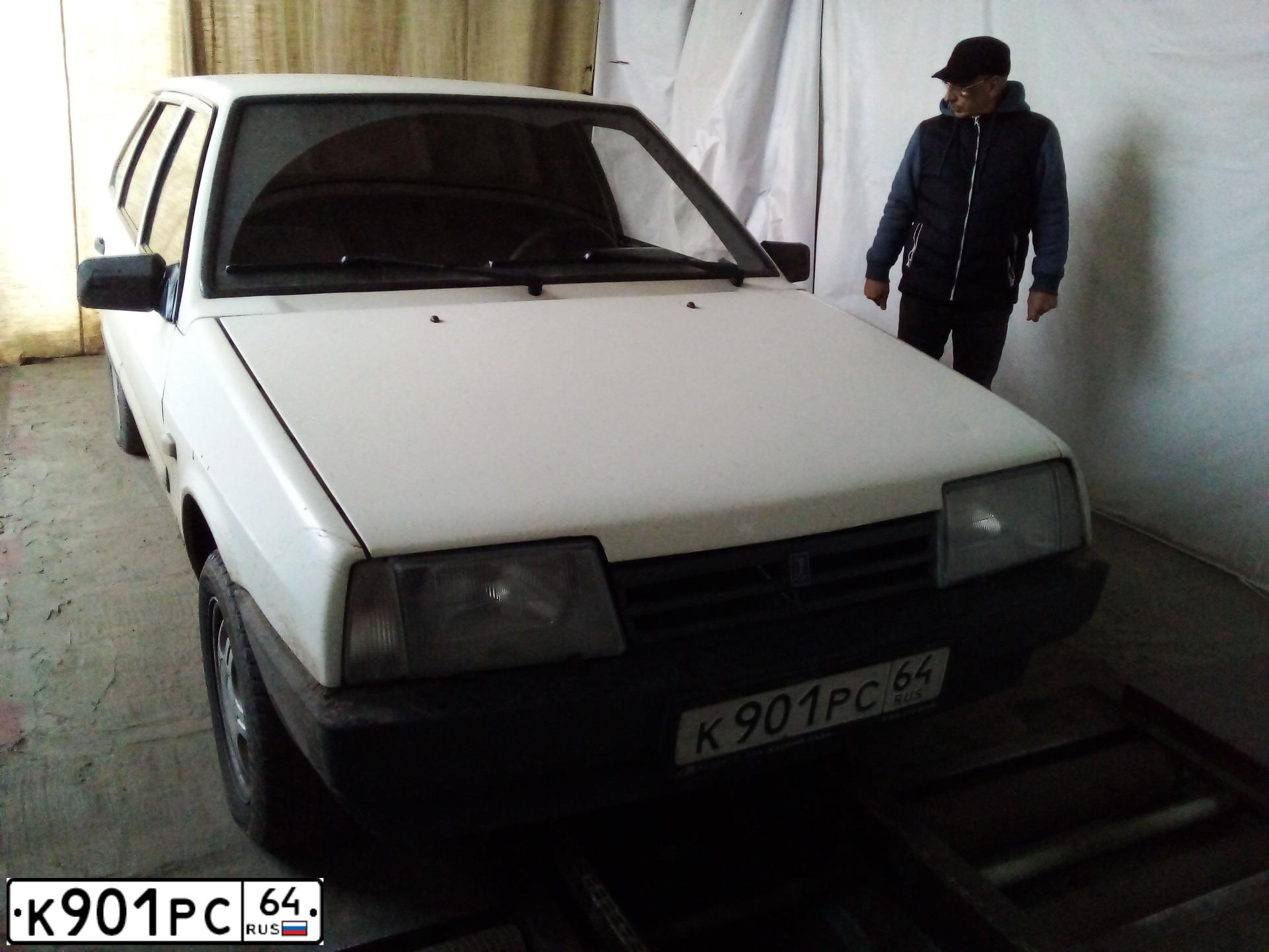 Фото автомобиля LADA 2109 SAMARA, 2000 — госномер К901РС64. Цвет: ЯРКО БЕЛЫЙ