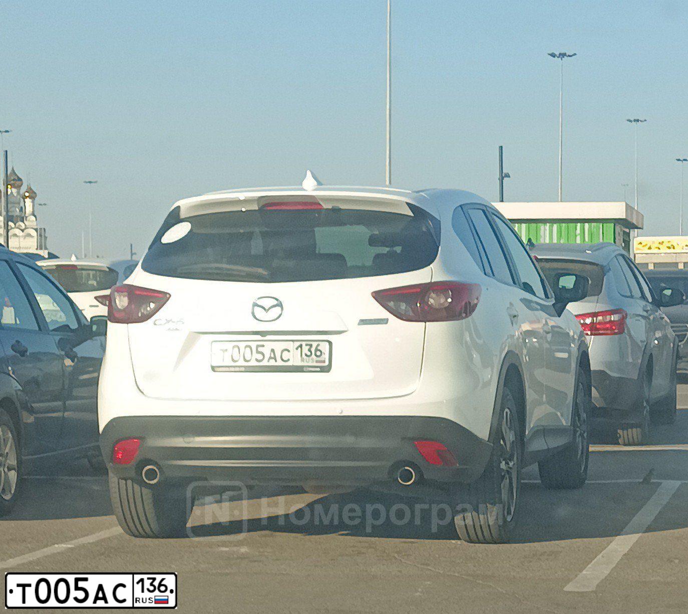Фото автомобиля MAZDA CX-5, 2016 — госномер Т005АС136. Цвет: БЕЛЫЙ ПЕРЛАМУТР