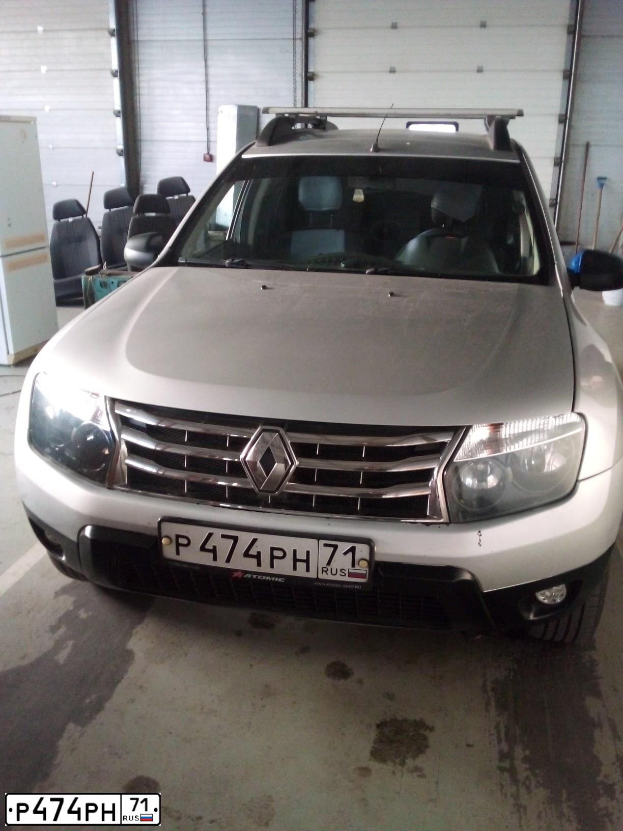 Фото автомобиля RENAULT DUSTER, 2014 — госномер Р474РН71. Цвет: СВЕТЛО-СЕРЫЙ