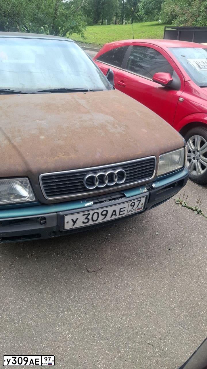 Фото автомобиля AUDI 80, 1992 — госномер У309АЕ97. Цвет: ЗЕЛЕНЫЙ