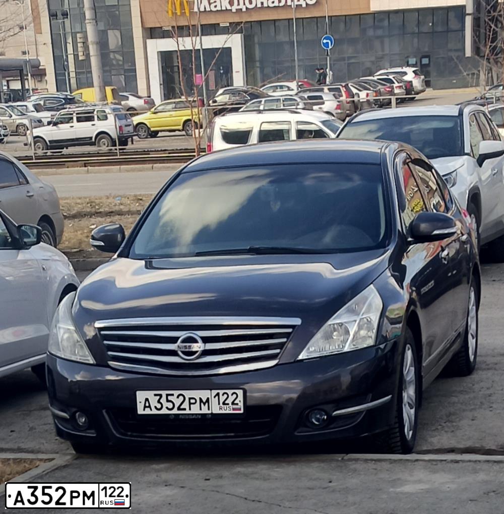 Фото автомобиля NISSAN TEANA, 2008 — госномер А352РМ122. Цвет: СЕРО-СИРЕНЕВЫЙ