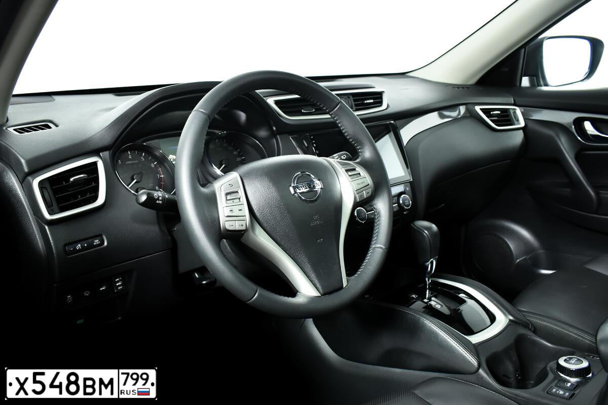 Фото автомобиля NISSAN X-TRAIL, 2017 — госномер Н189ХС790. Цвет: Темно-синий
