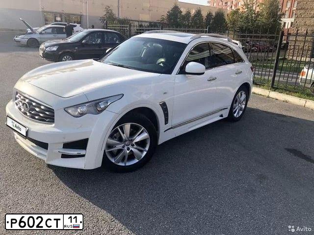 Фото автомобиля INFINITI QX70 /FX/, 2012 — госномер Р602СТ11. Цвет: Белый