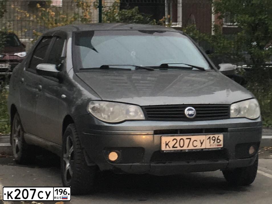 Фото автомобиля FIAT ALBEA, 2007 — госномер Р402ХК72. Цвет: СЕРЫЙ
