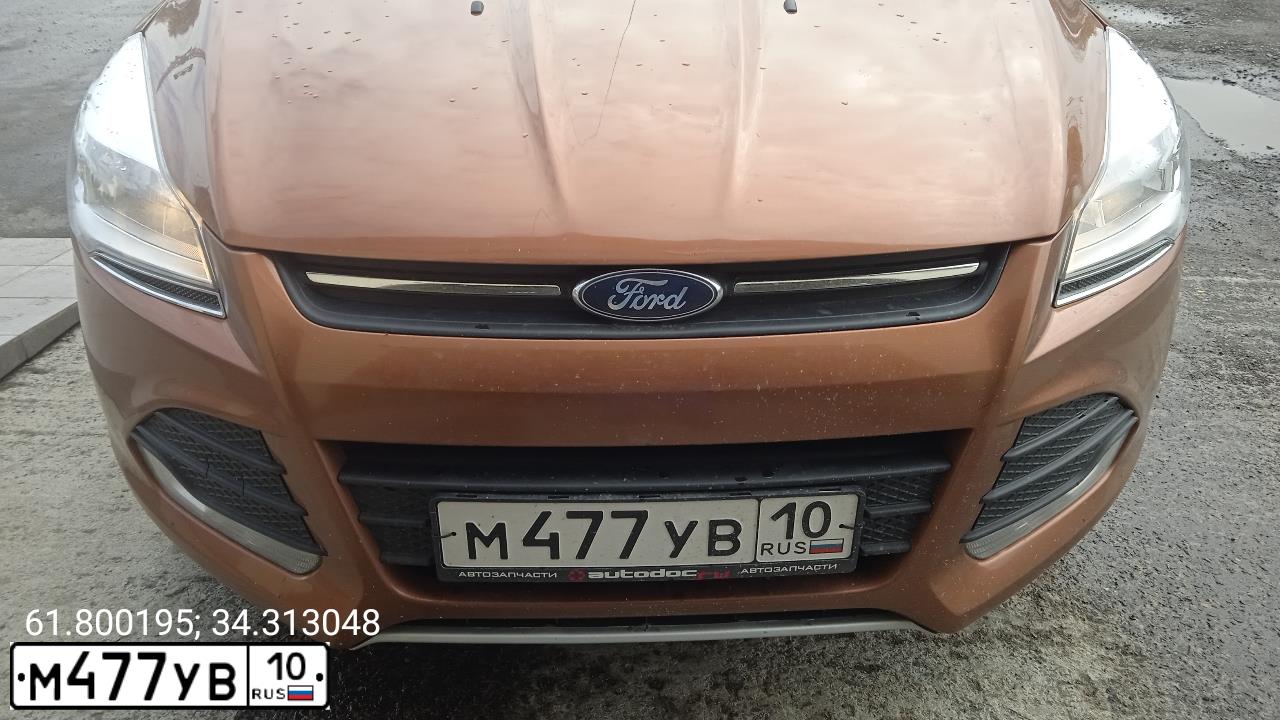 Фото автомобиля FORD KUGA, 2013 — госномер М477УВ10. Цвет: Коричневый