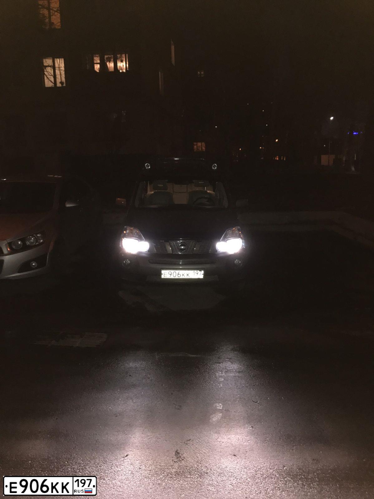 Фото автомобиля NISSAN X-TRAIL, 2010 — госномер А814АС797. Цвет: СЕРЫЙ