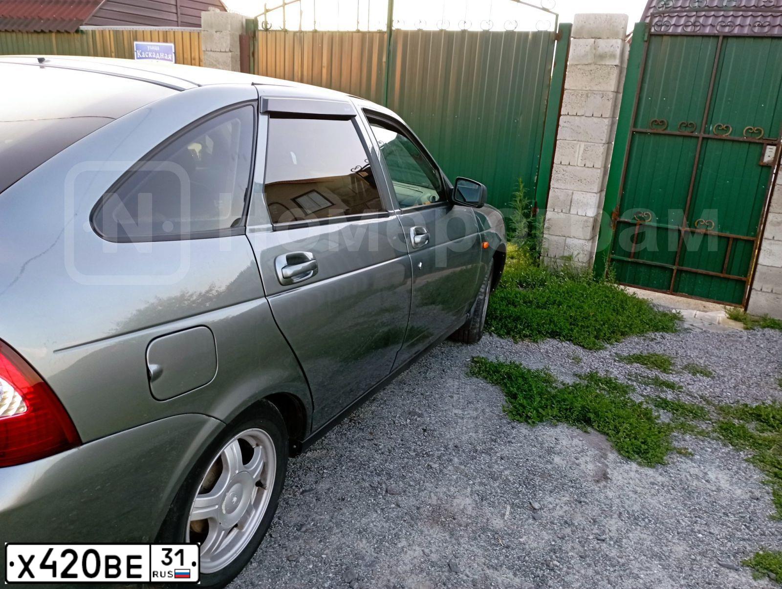 Фото автомобиля LADA 2172 PRIORA, 2010 — госномер М480ВМ197. Цвет: СРЕДНИЙ СЕРО-ЗЕЛЕНЫЙ МЕТ