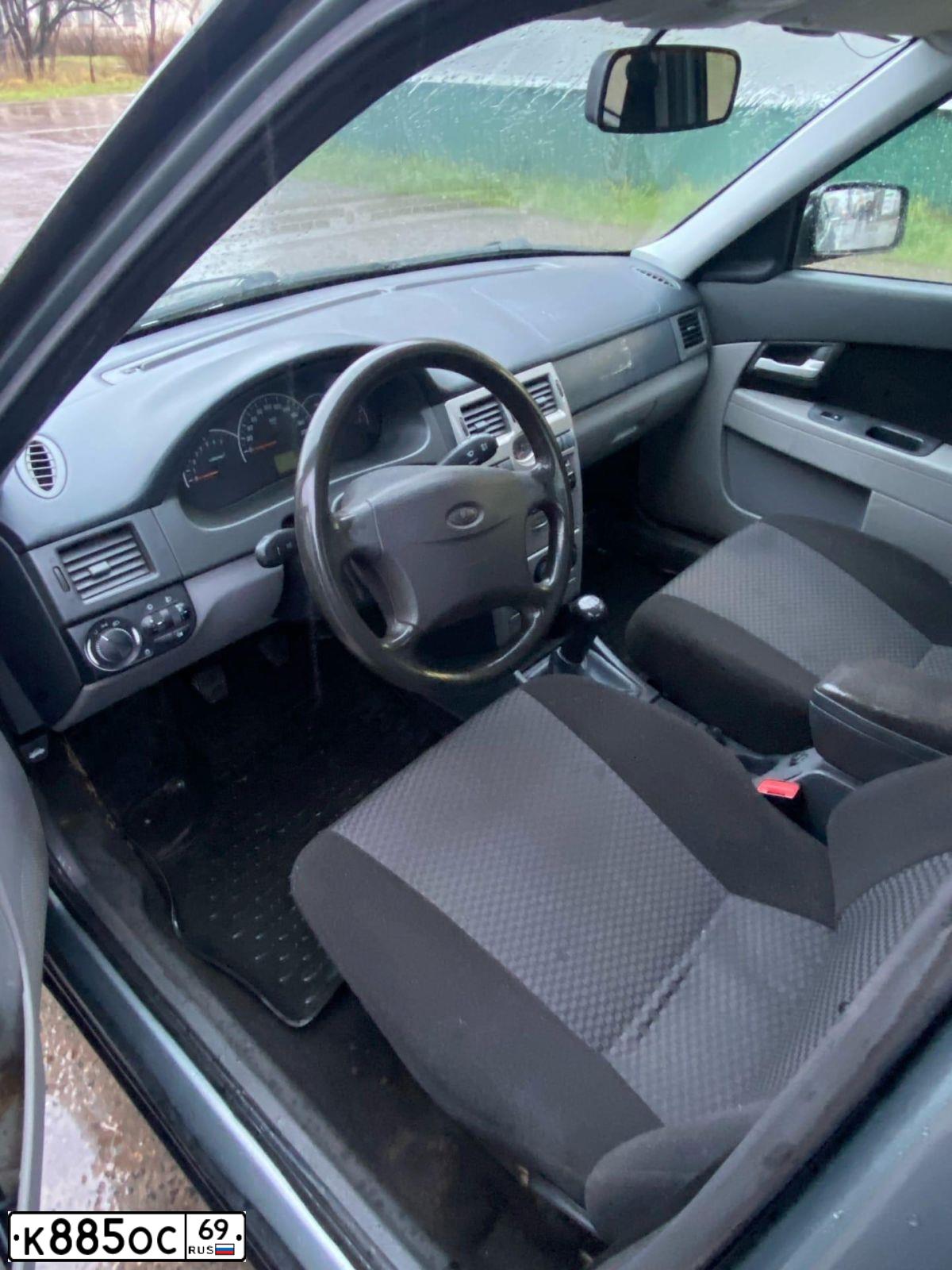 Фото автомобиля LADA 2170 PRIORA, 2010 — госномер У026ТЕ69. Цвет: средний серо-зеленый металлик