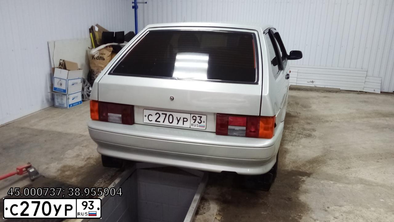 Фото автомобиля LADA 2113 SAMARA, 2006 — госномер С270УР93. Цвет: МОЛОЧНО-БЕЛЫЙ СЕРЕБРИСТЫЙ